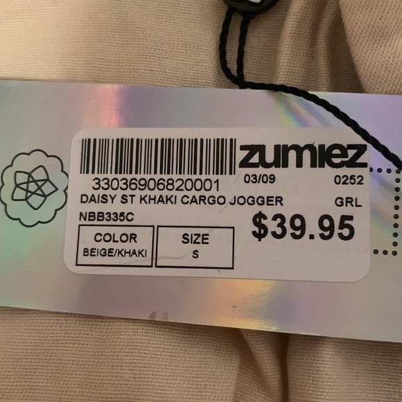 Daisy Street Small Khaki Cargo Pants - Picture 6 of 6